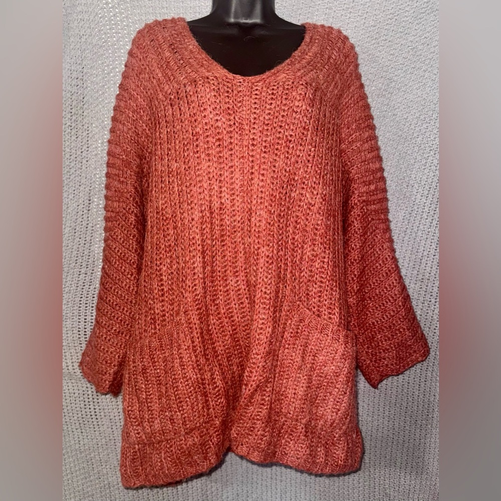 Free People Burgundy V-Neck Sweater [Wool & Alpaca Blend] Small oversized